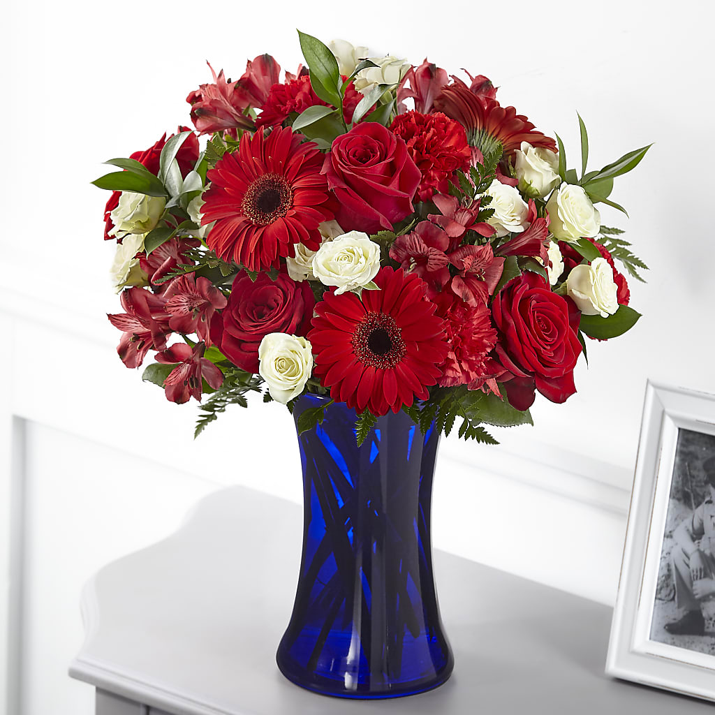 Hearts Embrace Bouquet – Longview Flower Shop, Longview TX