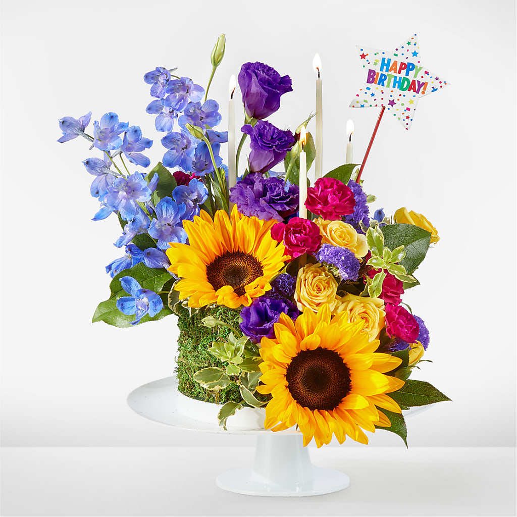 Star of the Day Floral Cake – Longview Flower Shop, Longview TX
