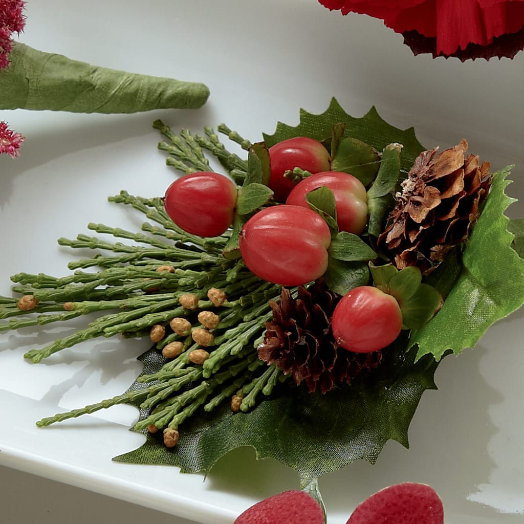 Red Berry Boutonniere – Longview Flower Shop, Longview TX