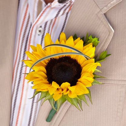 Free Spirit Boutonniere –  Longview Flower Shop, Longview TX